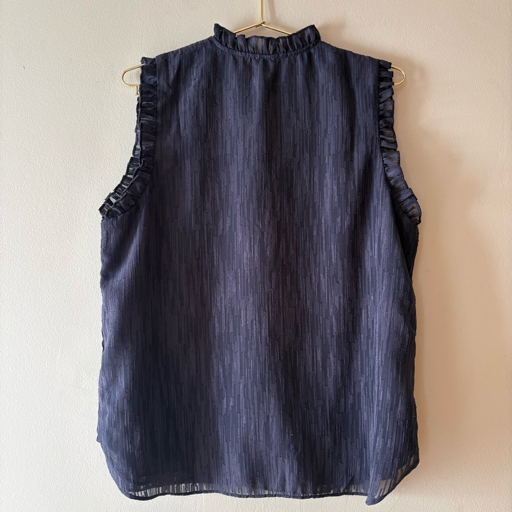 Joie Navy Ruffle Sleeveless Blouse with metallic sparkle, no size tag but fits L - Picture 4 of 10